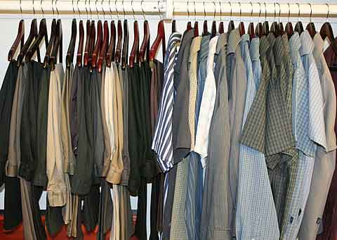 clothes-pants-shirts-travel clothes to take for vacation