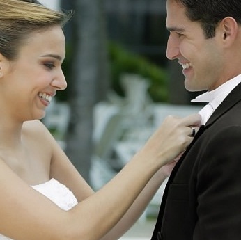 woo-your-partner-gently-down-the-sea-on-dating-cruises