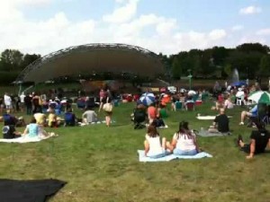woodstock-vermont-holds-an-annual-festival-featuring-shows