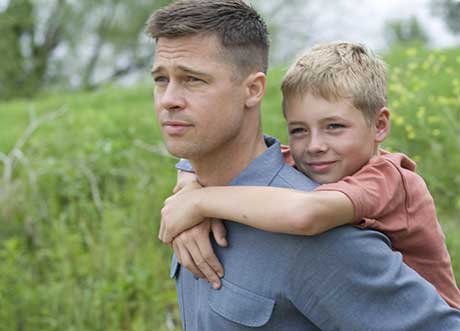 Brad Pitt with son in the movie - Tree of Life (2011)