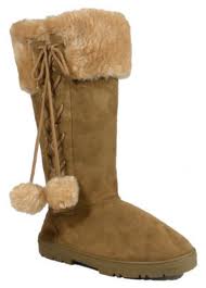 coldcomfort3- Fur boot look amazingly trendy this winter.