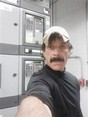 f35006,single men